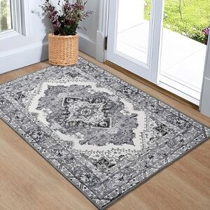 Elegant Cream and Gray Area Rug